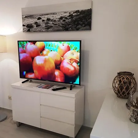 Studio 6, Strandnah Mit Balkon Apartmán