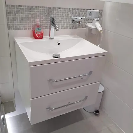 Studio 6, Strandnah Mit Balkon Apartmán Sellin (Rugen)